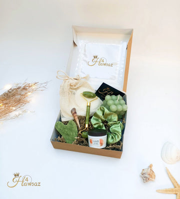 Verzorgingsset 15 stuks - Hawsaz.nl cadeau -Dagcrème - Dames Geschenk - Bubble kaars - Beauty Set - Gezicht massage - Huidverzorging geschenkset - Cadeausets - Verwenpakket - Gezichtverzorging - Luxe Cadeaupakket - Relax Cadeau - verzorgingsproducten