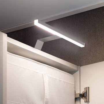 Eleganca luxe opbouwverlichting voor kasten en spiegels 1 stuks - B30 x H3.5 cm - Meubelverlichting - Kastverlichting - Spiegelverlichting - Schilderijverlichting - Warm wit licht 2700K - 5W - IP44 - Zilver