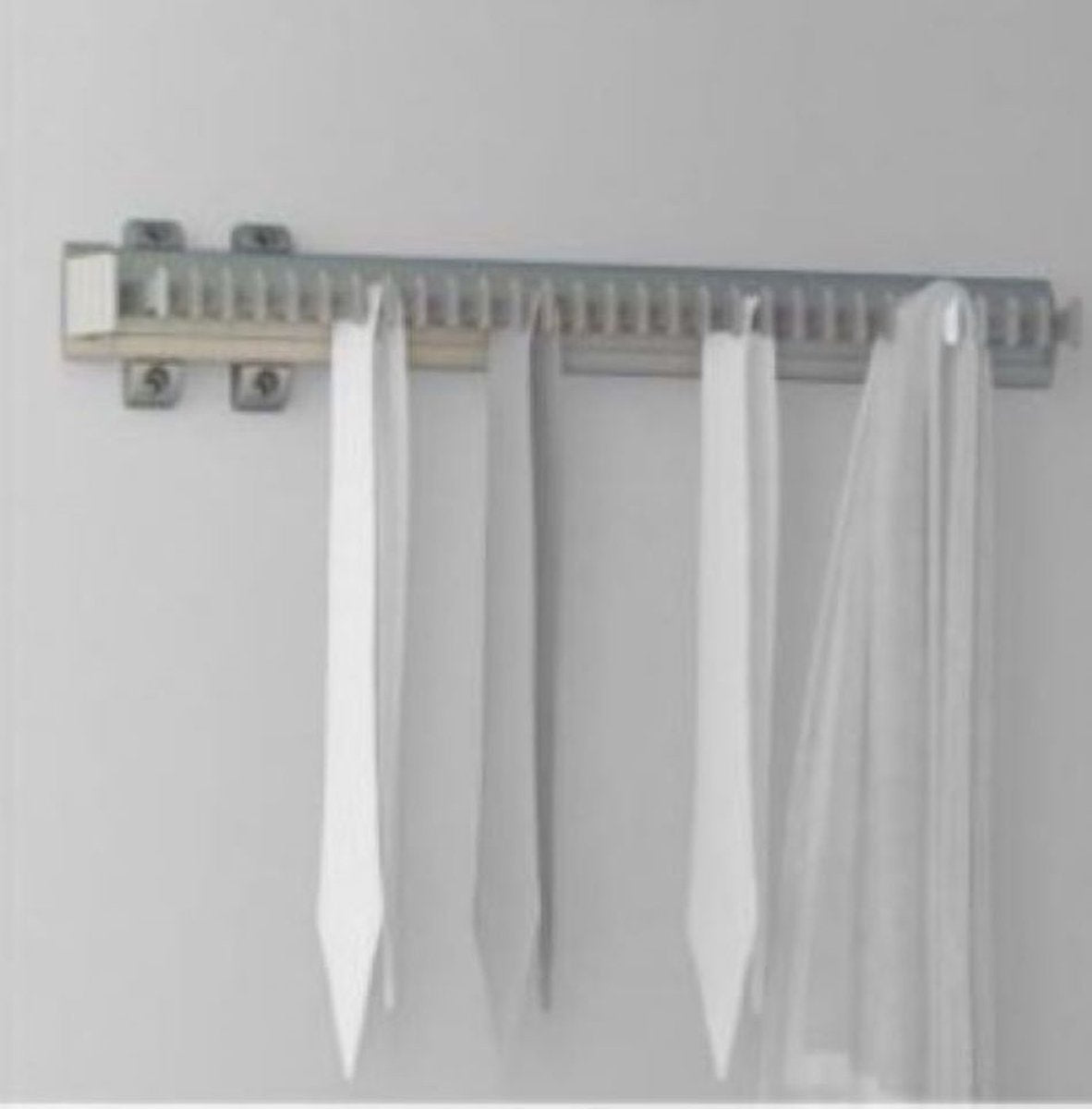 Eleganca Kledingstang Dassenhouder - Stropdashanger - Uittrekbaar dassenrek - Zilver - 30 haakjes – 44,7x8x7,3cm
