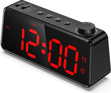 Digitale wekker met radio, dimbaar led-display, netvoeding met batterij back-up, dubbel alarm met dag van de week of weekend, USB-laadstation, gemakkelijk leesbare rode cijfers voor senioren