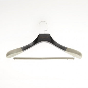 Milano Luxurious Kledinghanger met Broeklat – Kleerhangers – Kledinghangers Hout – Draaibare Chrome Haak – Antislip – Antique Gelakt – Zwart