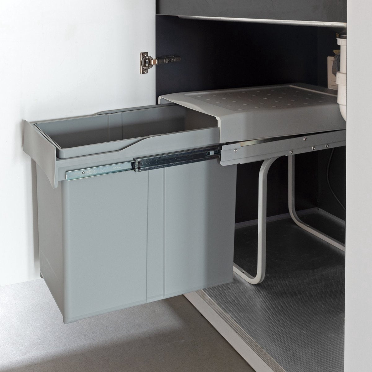 Eleganca Uittrekbare Afvalbak 40 Liter – Inbouw Afvalemmer XL – Inbouwvuilbak - Geschikt voor deurbreedte vanaf 28 cm en inbouwdiepte vanaf 47 cm – Grijs