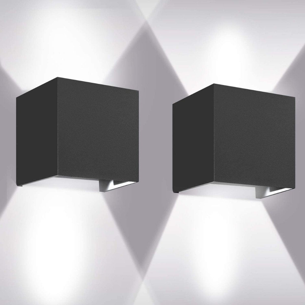 Oplaadbare Buiten Wandlamp - Wandlamp - Oplaadbare Lamp - LED Wandlamp - Binnen / Buiten - 12W - 6000K - Warm Wit Licht - Buitenverlichting - Wandverlichting - LED - Buitenwandlamp - Verstelbare Stralingshoek - IP65 Waterdicht - 1000lm
