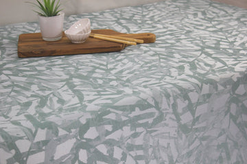 Jacquard Geweven Gecoat Luxe Tafellaken - Tafelzeil - Tafelkleed - Calera blauw - Hoogwaardig - Opgerold op dunne rol - Geen plooien - Rechthoekig - 140 cm x 300