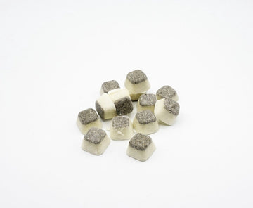 Schapenvet bonbons | 8 zakjes met 40 stuks | 4x knoflook + 4x zeewier | versvleeshonden