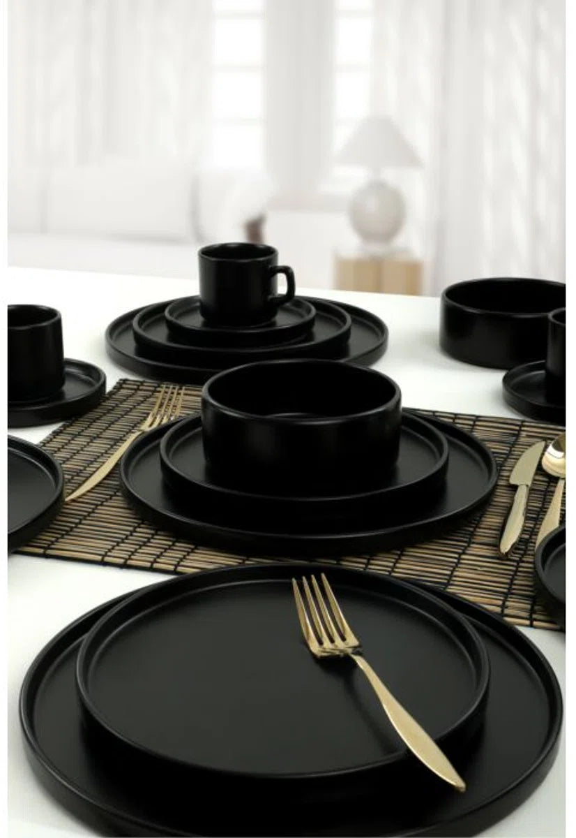 Asir Diner Set (20 Stuks). 100% KERAMISCH AARDEWERK Neemt geen water op Antibacterieel Gemakkelijk schoon te maken Materiaal Bestand tegen thermische schokken Oppervlaktehardheid Serveerbord: 27 cm (4 stuks) Taartserveerbord: 21 cm (4 stuks)